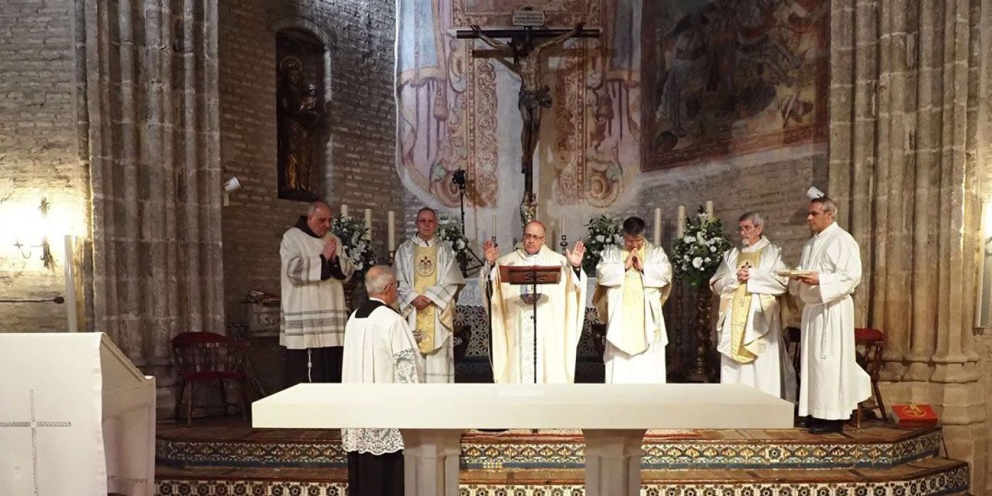 Dedicación de la iglesia y nuevo altar en la Parroquia de San Jorge mártir de Palos de la Frontera.