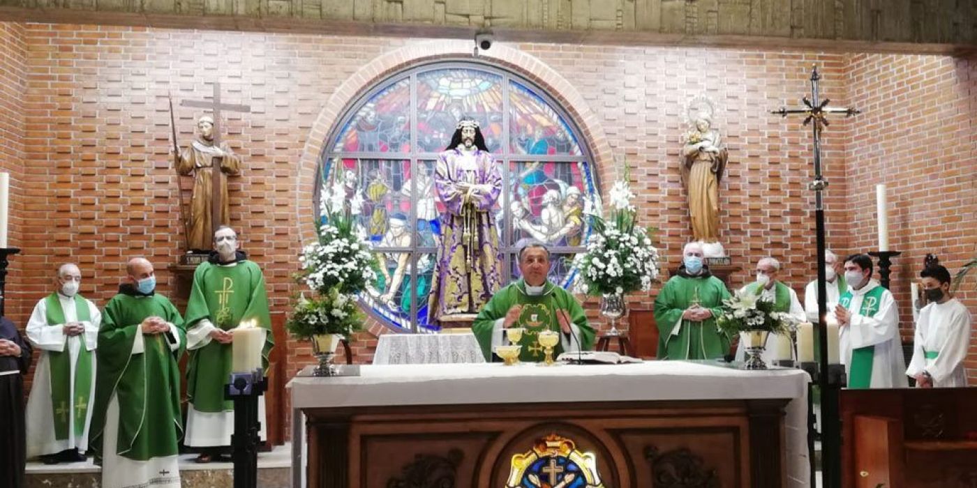 Bendición del columbario de la Parroquia de San Pedro Bautista (Alcorcón)
